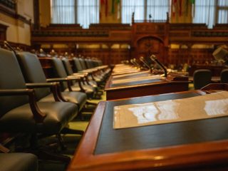 Combien gagne un conseiller municipal en France ?