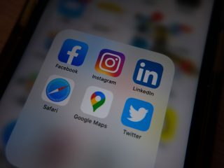 À quelle GAFAM Instagram appartient-il vraiment ?