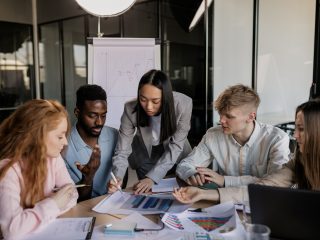 Quels sont les 4 types de compétences en entreprise ?